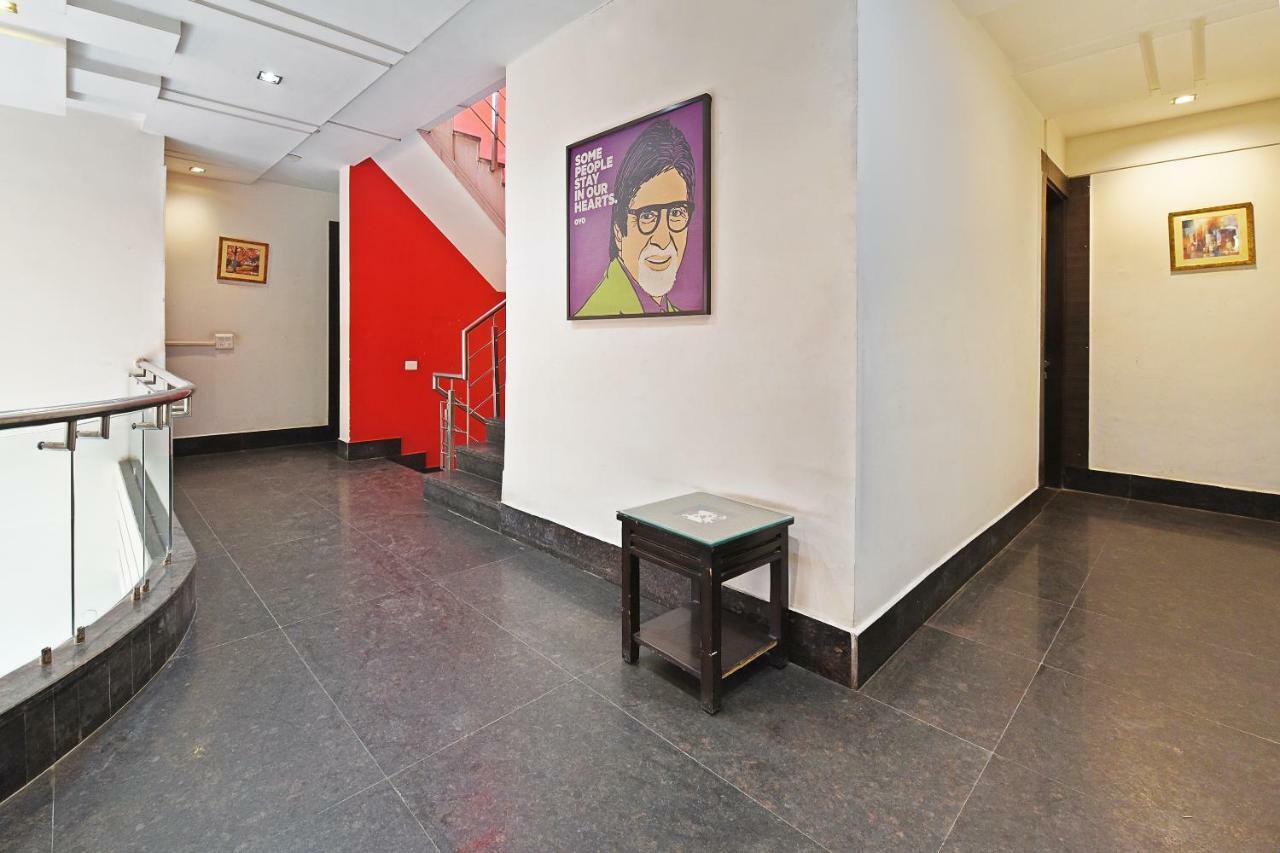 Oyo Flagship 387 Moulsari Avenue Hotel คูร์เคาน์ ภายนอก รูปภาพ